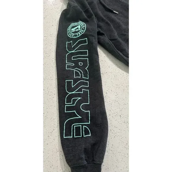 Surf Style Clearwater Beach FL, Size Medium Sweatshirt - Picture 3 of 7